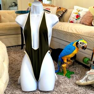 Camo green bathing suits 🩱